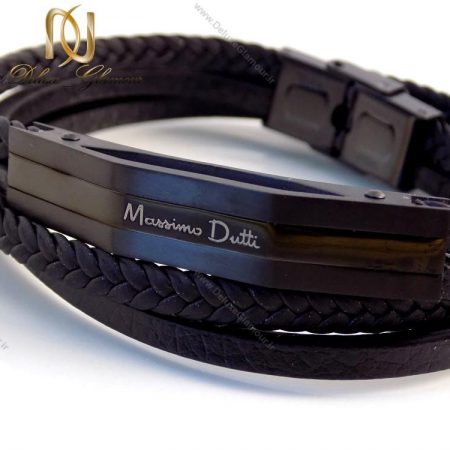 دستبند چرمی massimo dutti چند ردیفه مردانه مشکی ds-n146 روی میز